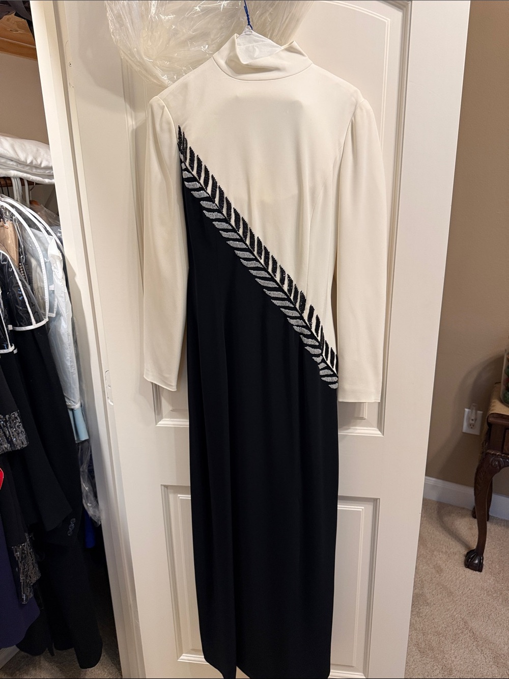 NiteLine- Black and White Long Sleeve Maxi Dress with Leaf Embroidery